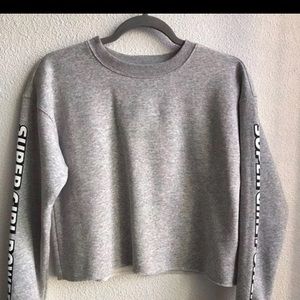 Cropped crewneck